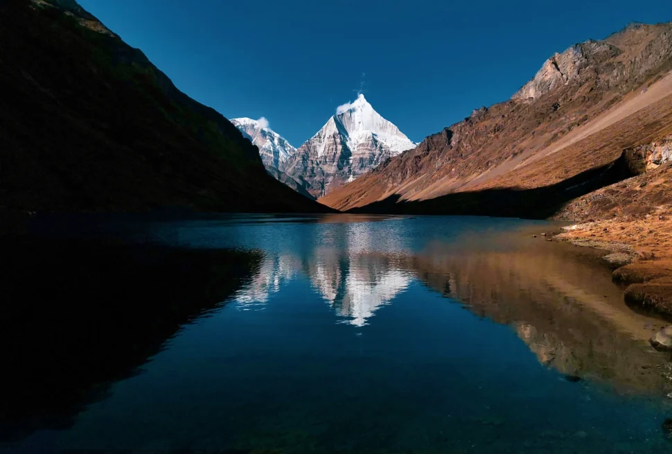 Reflection of Mt. Jichu Draké in Sophu lake